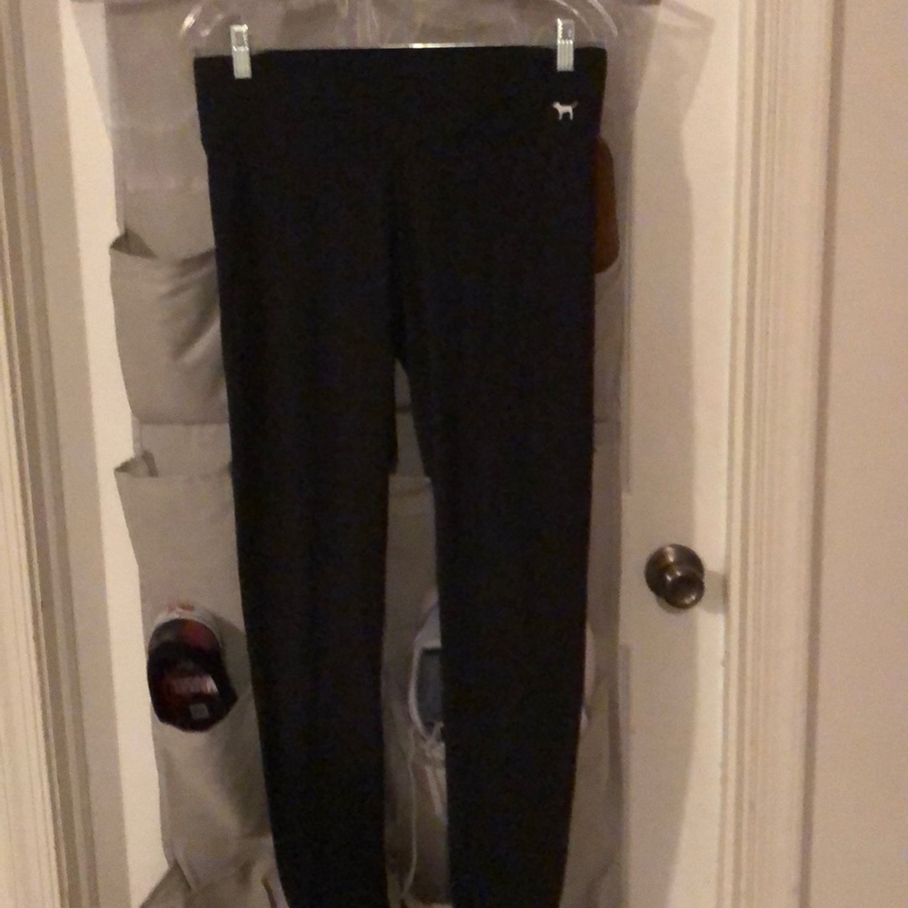 Women’s pink leggings